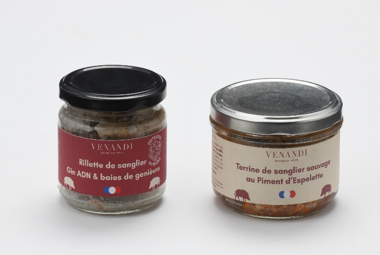 RILLETTES DE SANGLIER SAUVAGE FRANÇAIS AU GIN ET BAIES DE GENIÈVRE TERRINE DE SANGLIER SAUVAGE FRANÇAIS AU PIMENT D’ESPELETTE