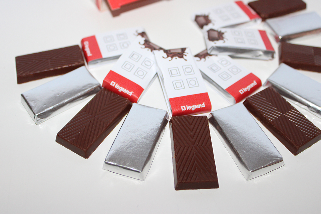 Coffret cadeau d’entreprise Gourmets de France avec chocolats personnalisés